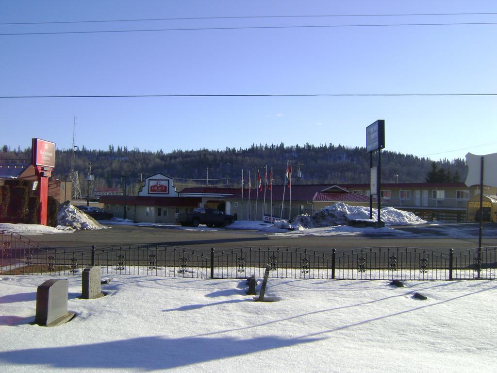 Grace Inn Quesnel Exterior photo